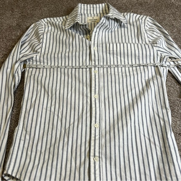 Mutual Weave Women’s Button Down Long Sleeve Shirt Size Small Cotton Stripped - Picture 4 of 8